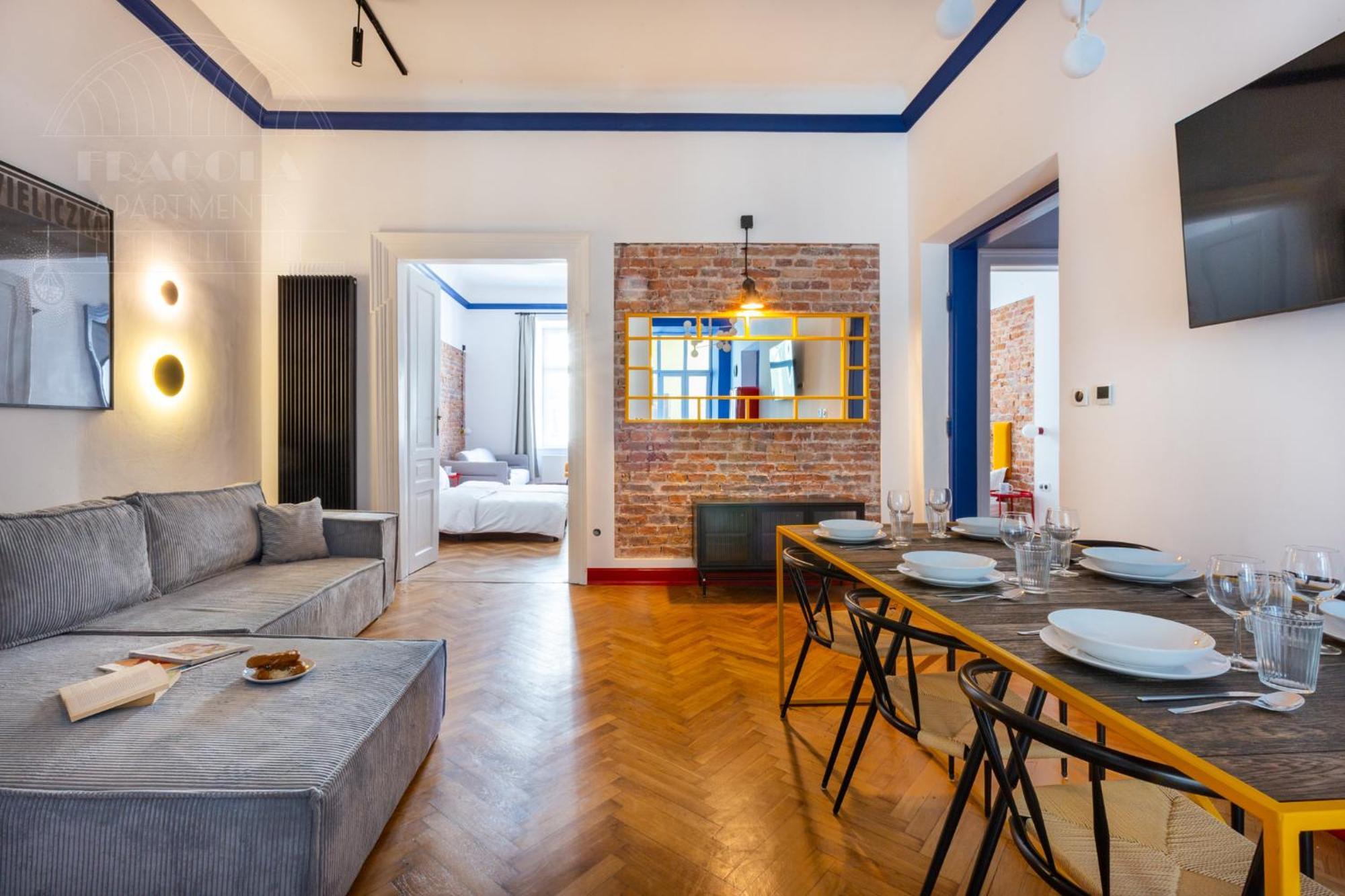 Spacious City Center Family Apartments Краков Экстерьер фото