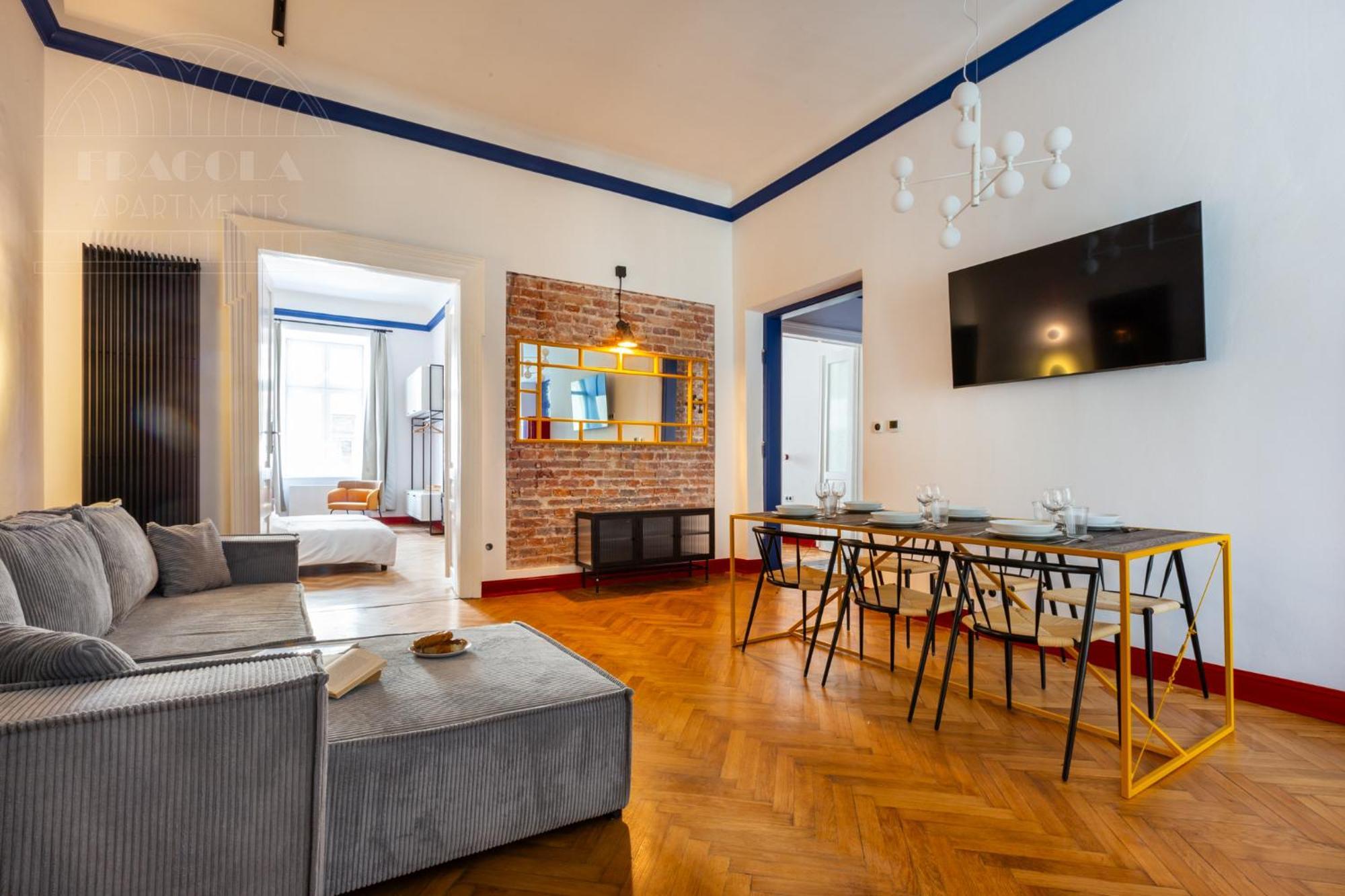 Spacious City Center Family Apartments Краков Экстерьер фото