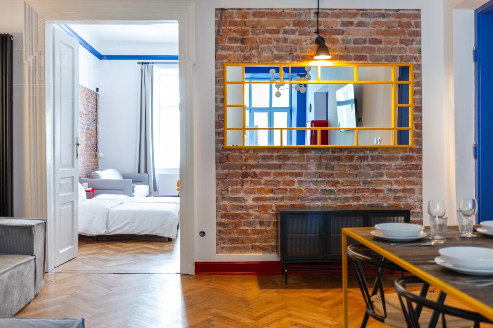 Spacious City Center Family Apartments Краков Экстерьер фото