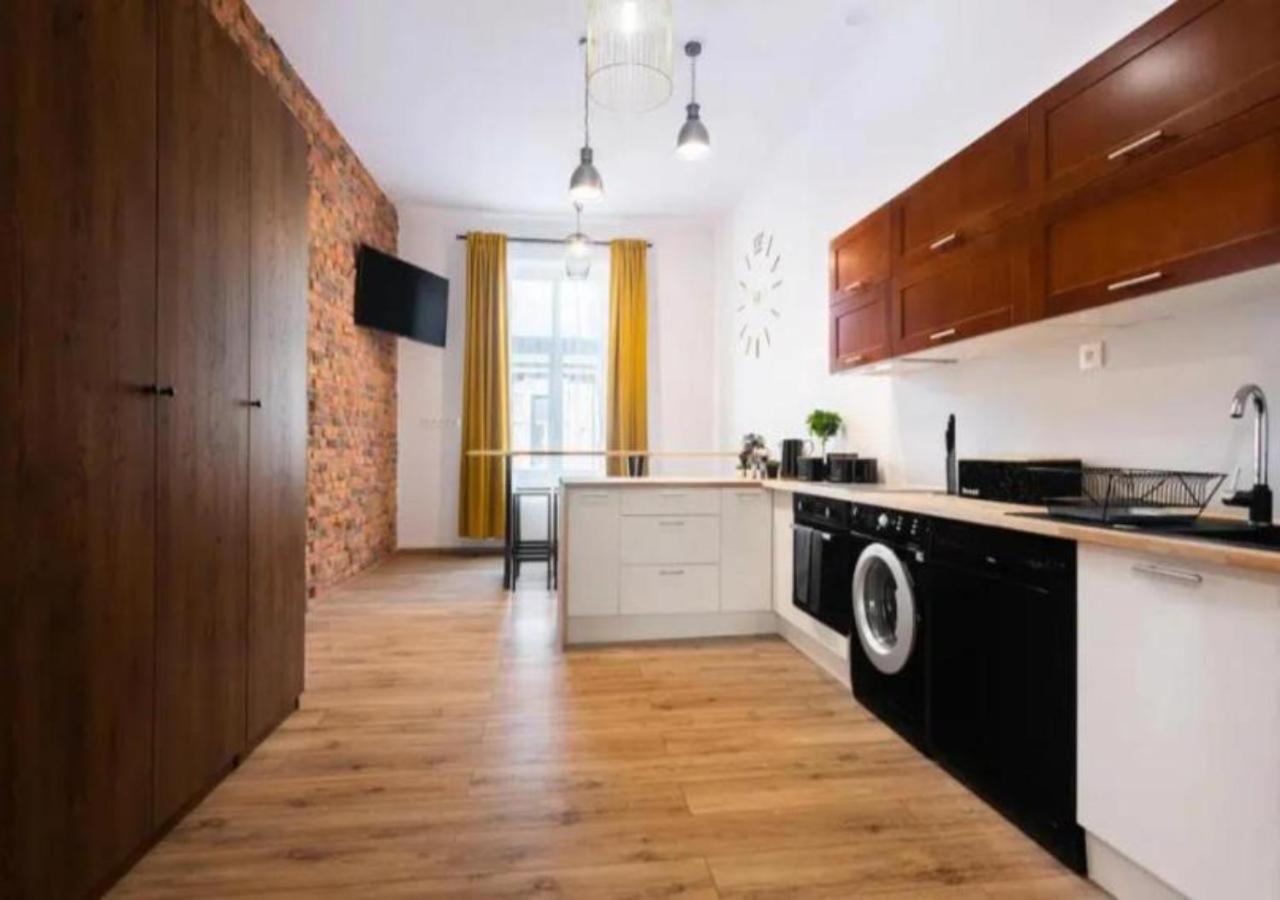 Spacious City Center Family Apartments Краков Экстерьер фото