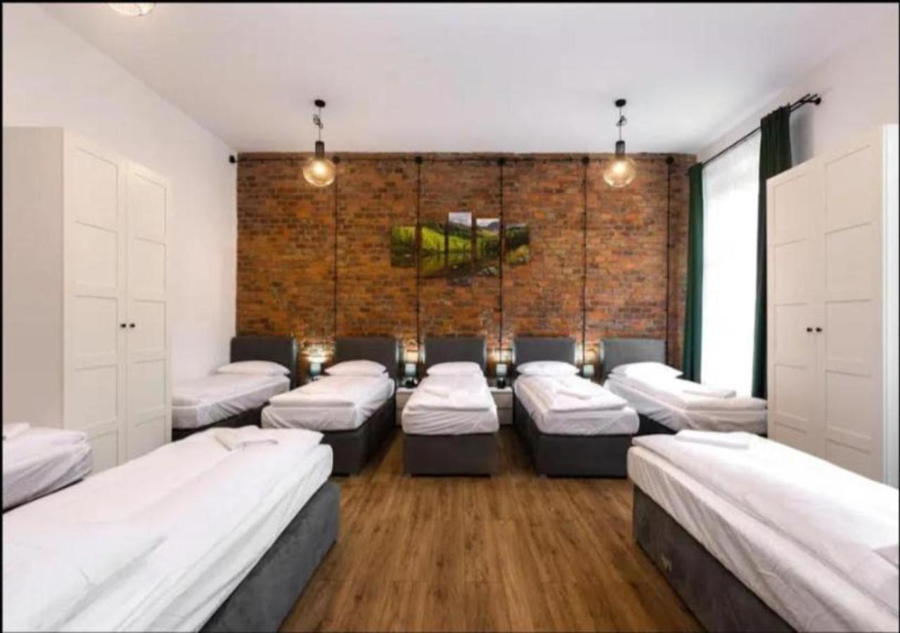 Spacious City Center Family Apartments Краков Экстерьер фото